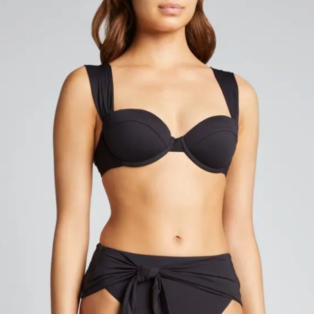 NWT WEWOREWHAT Black Claudia Underwire Wide Strap Bikini Swim Top Retail $59.00